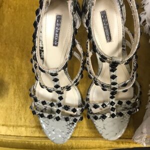 BCBGENERATION size:71/2 M 371/2 shoes high heels with emerald leopard skin